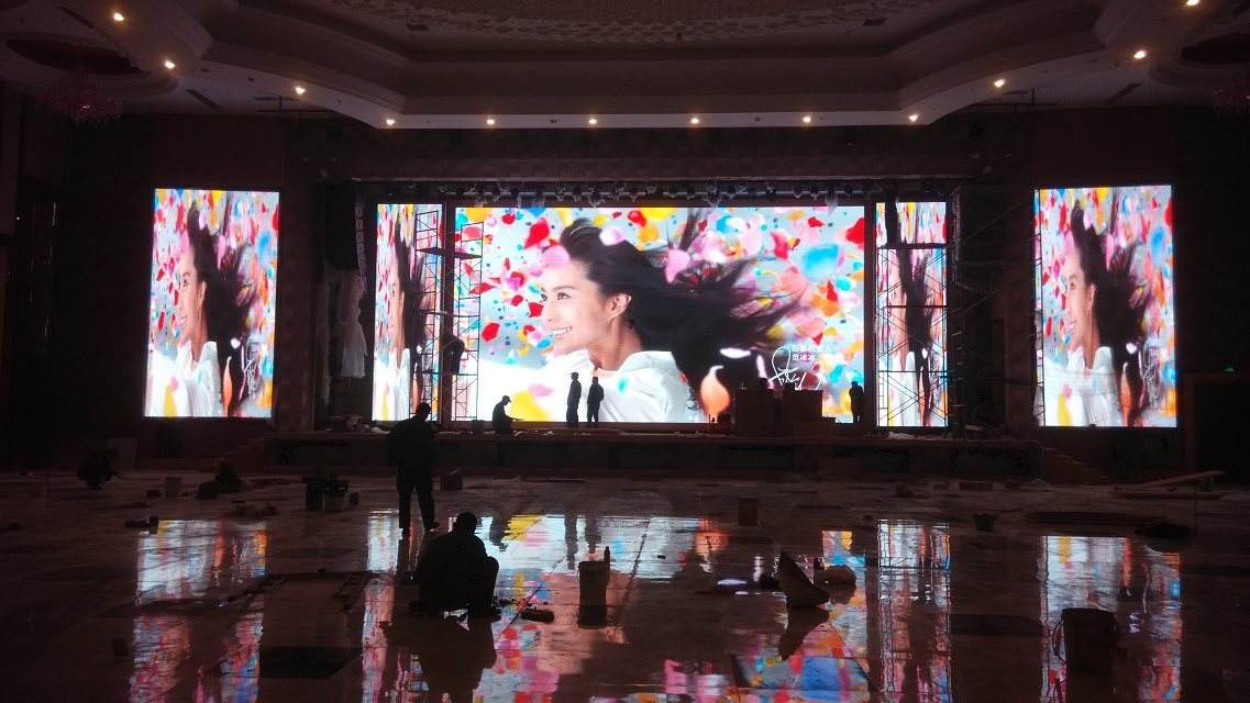 邁睿創(chuàng)彩光電教你選購室內LED顯示屏的技巧